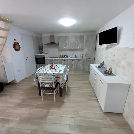 Holiday home Casa Lucia *