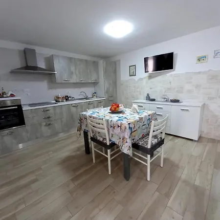 Holiday home Casa Lucia *